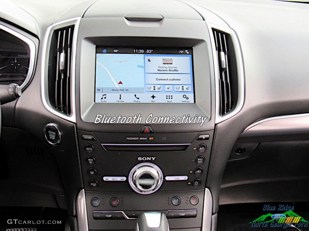2017 Ford Edge Titanium Controls Photo #138281813