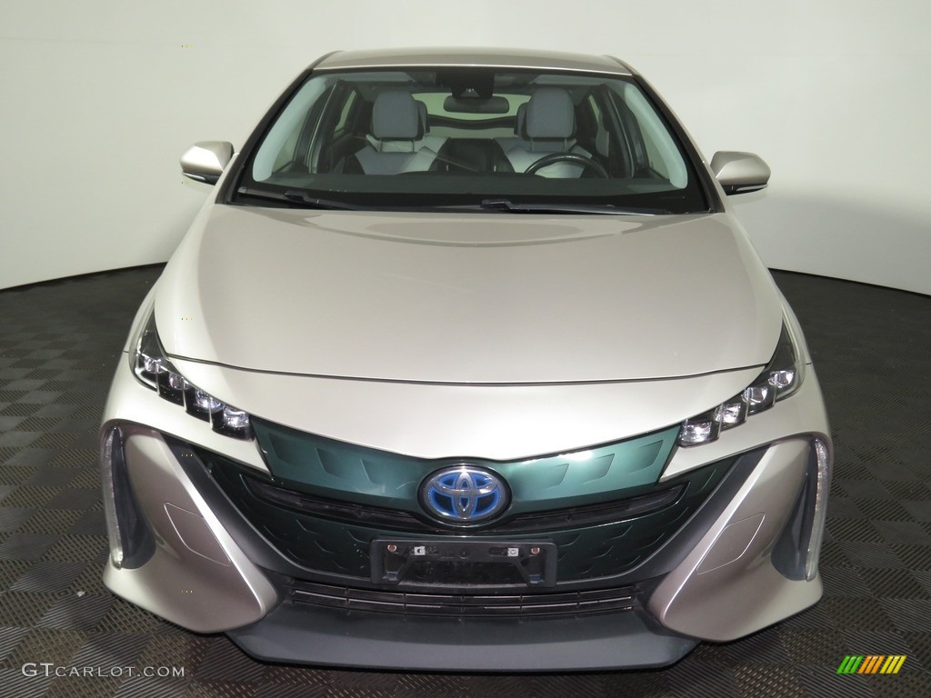 2017 Prius Prime Premium - Classic Silver Metallic / Gray photo #4