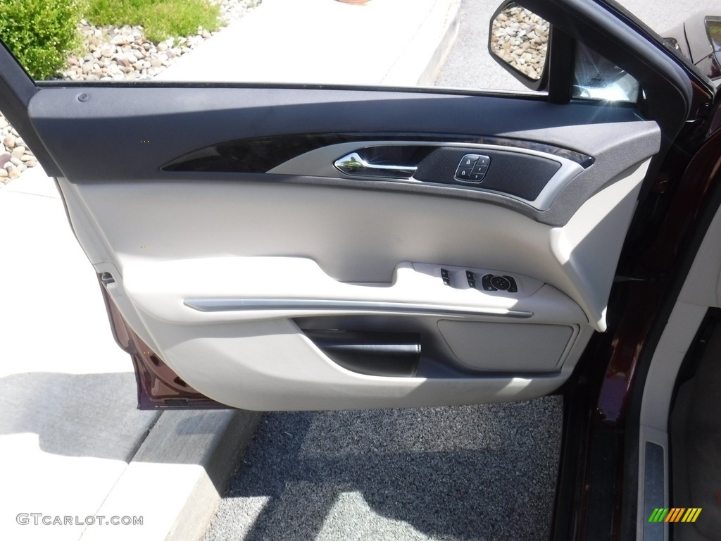 2016 Lincoln MKZ 2.0 AWD Ebony Door Panel Photo #138285549