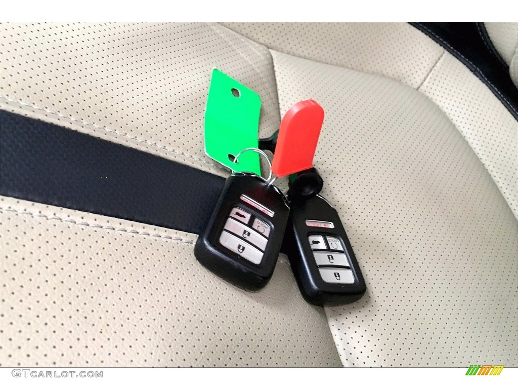 2018 Honda Civic EX-L Navi Hatchback Keys Photos