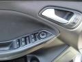 Ingot Silver - Focus SE Sedan Photo No. 18