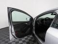 Ingot Silver - Focus SE Sedan Photo No. 30