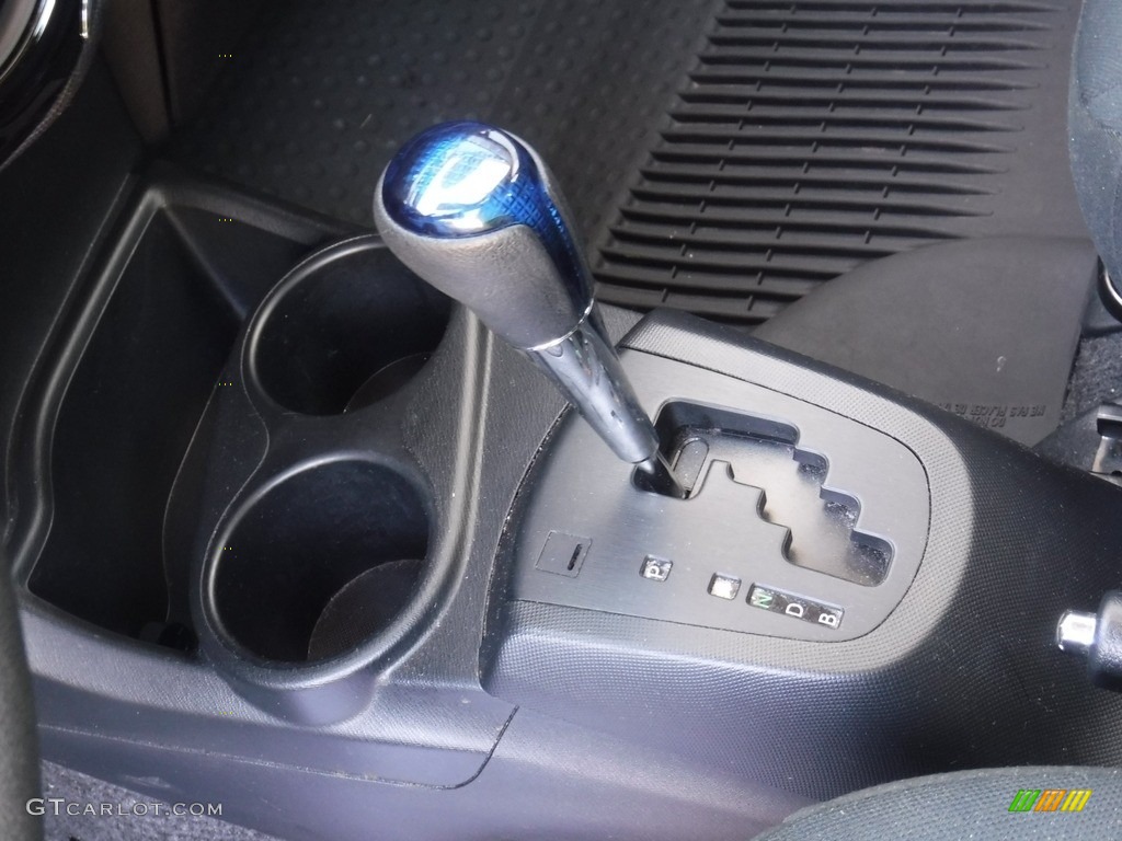 2018 Prius c Two - Magnetic Gray Metallic / Blue/Dark Gray Two-Tone photo #14