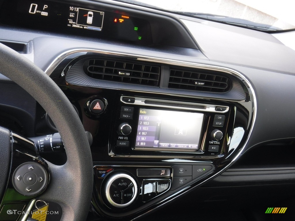 2018 Prius c Two - Magnetic Gray Metallic / Blue/Dark Gray Two-Tone photo #16
