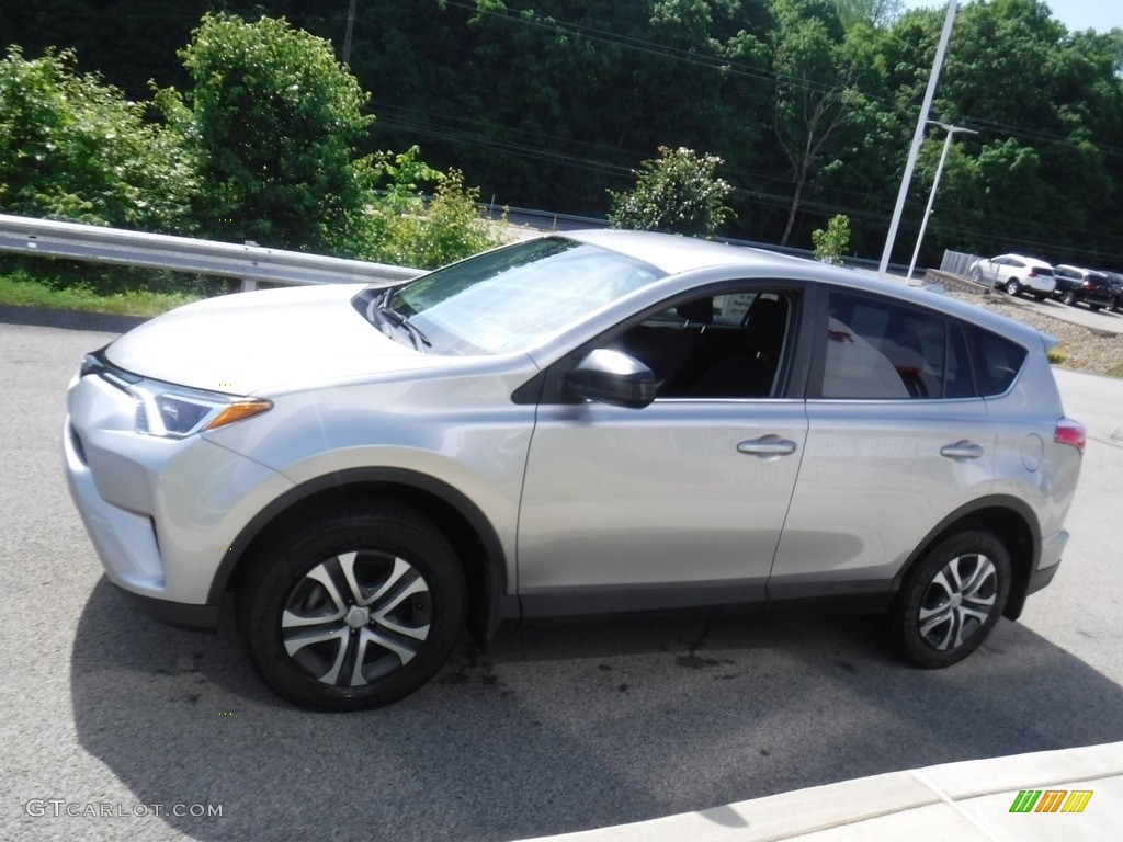 2017 RAV4 LE AWD - Silver Sky Metallic / Black photo #6