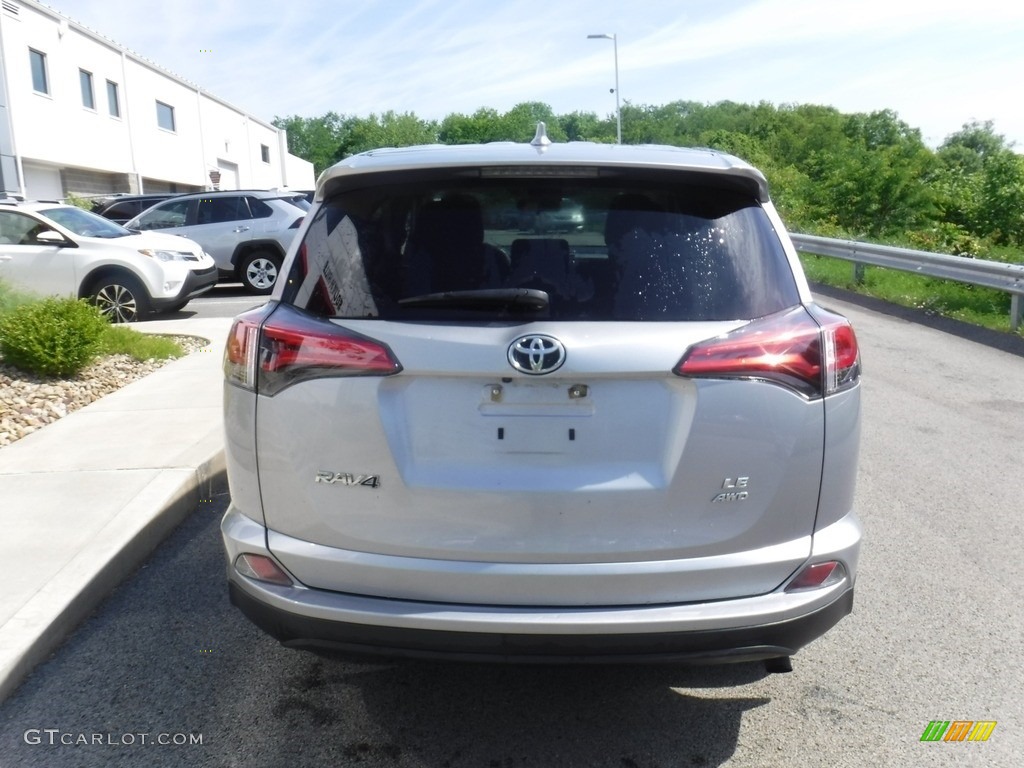 2017 RAV4 LE AWD - Silver Sky Metallic / Black photo #8