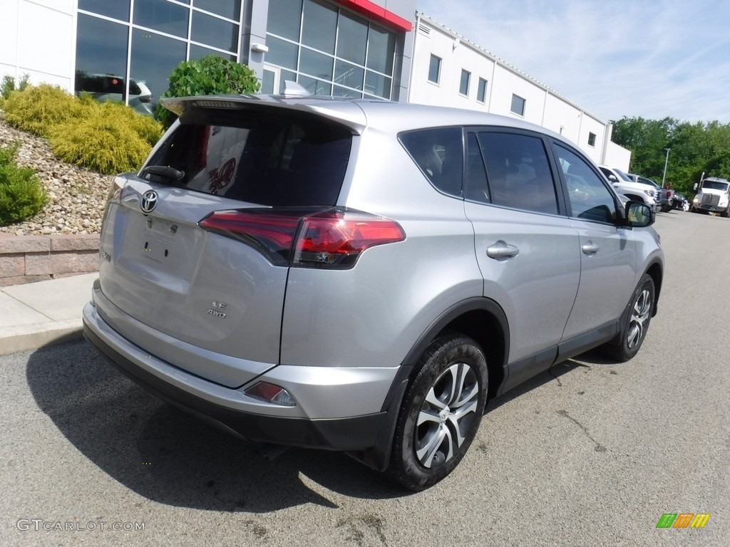 2017 RAV4 LE AWD - Silver Sky Metallic / Black photo #9
