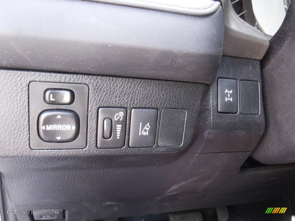 2017 RAV4 LE AWD - Silver Sky Metallic / Black photo #14