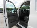Glacier White - NV 2500 HD S Cargo Photo No. 25