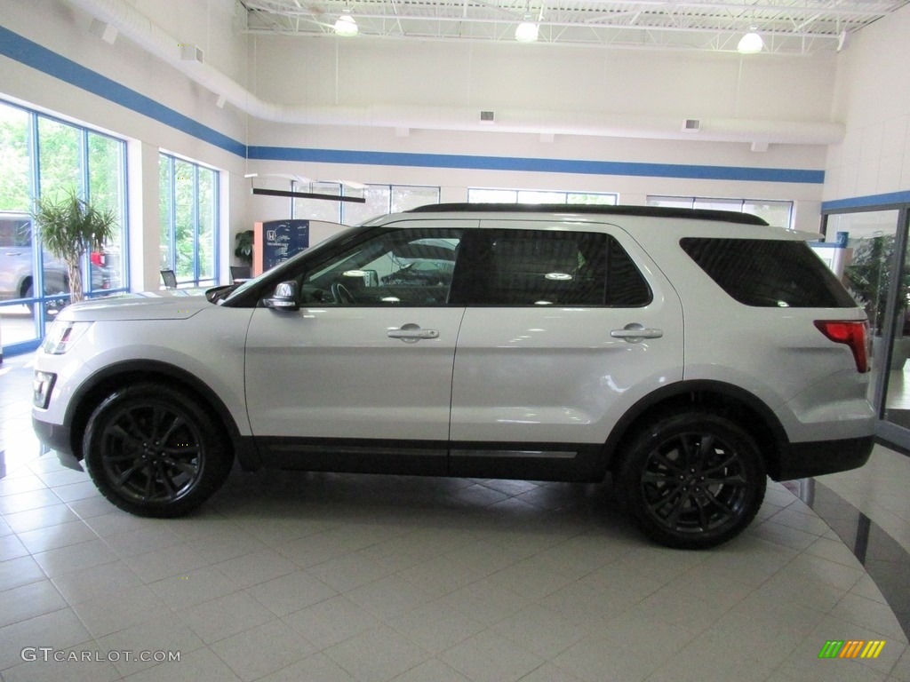 2017 Explorer XLT 4WD - Ingot Silver / Ebony Black photo #10
