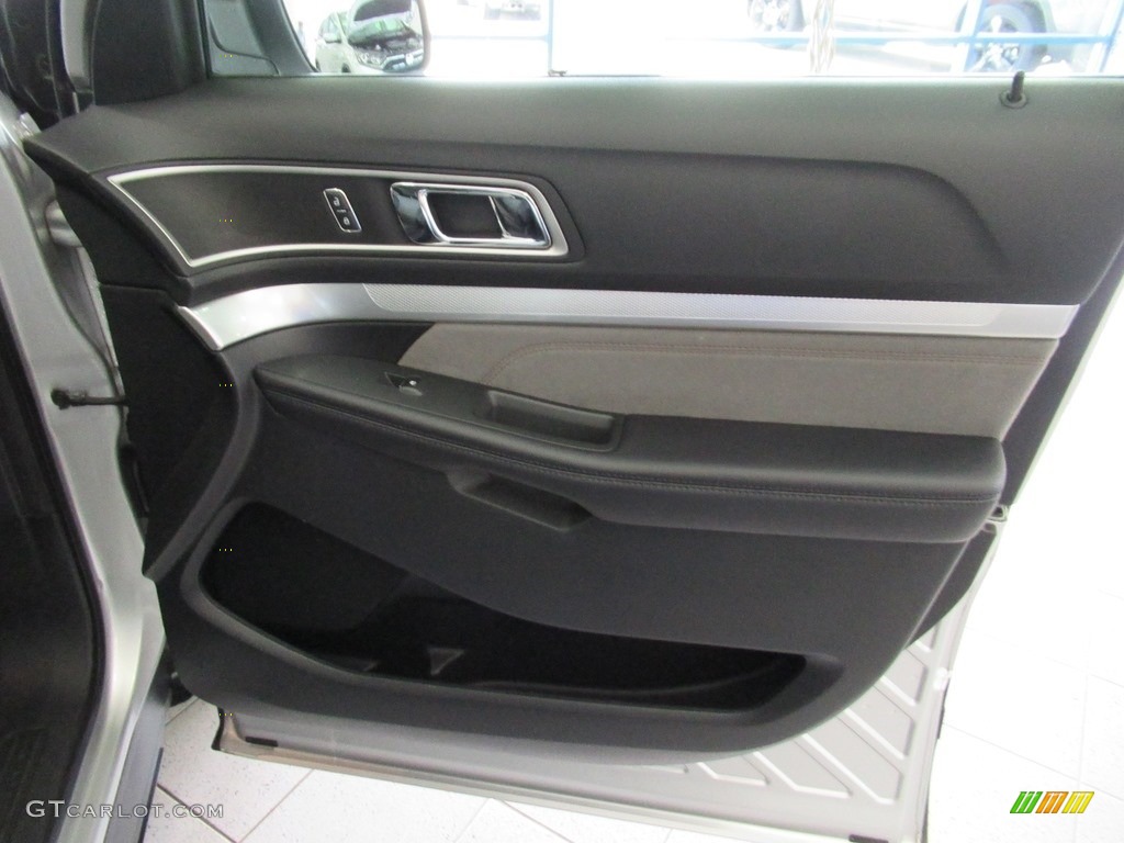 2017 Explorer XLT 4WD - Ingot Silver / Ebony Black photo #14