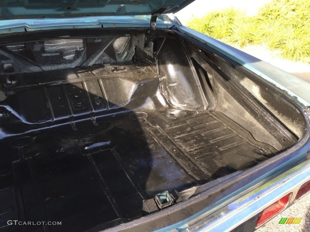 1969 Chevrolet Impala Custom Coupe Trunk Photo #138302168