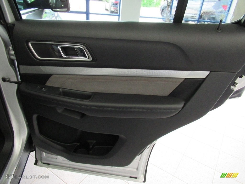 2017 Explorer XLT 4WD - Ingot Silver / Ebony Black photo #18