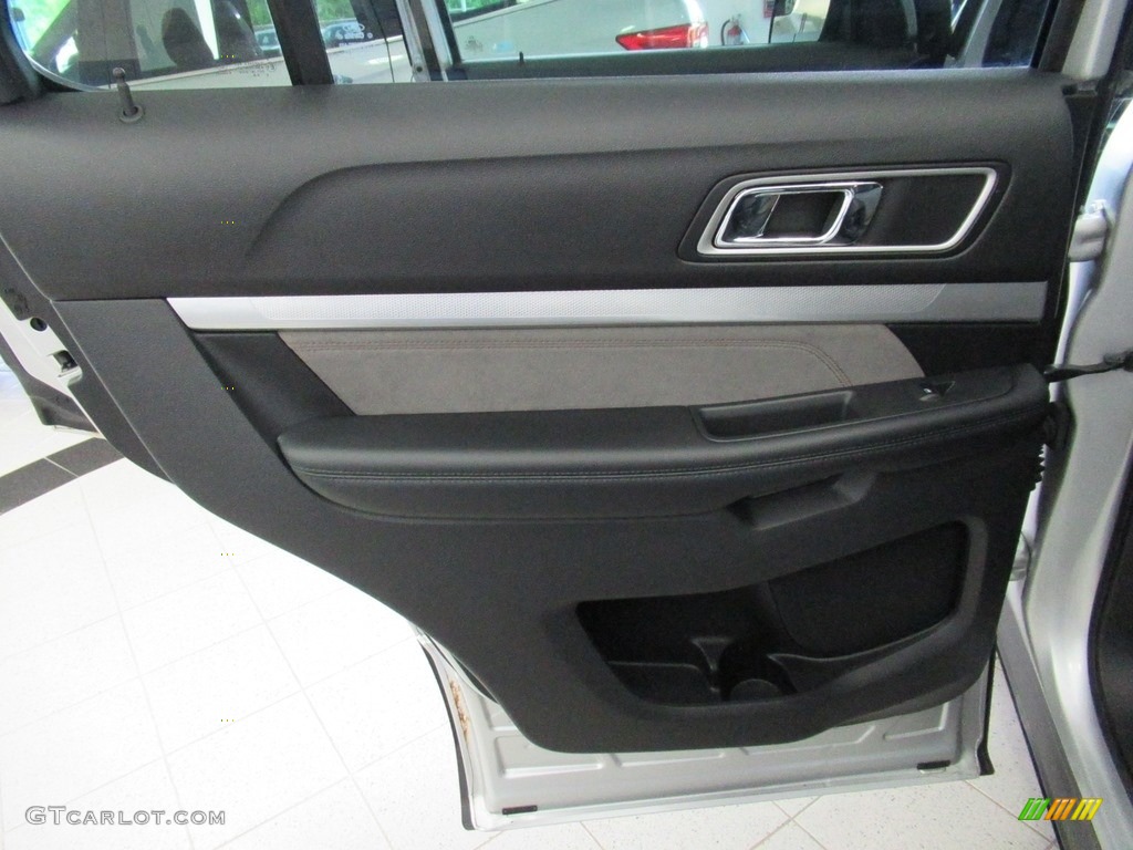 2017 Explorer XLT 4WD - Ingot Silver / Ebony Black photo #24