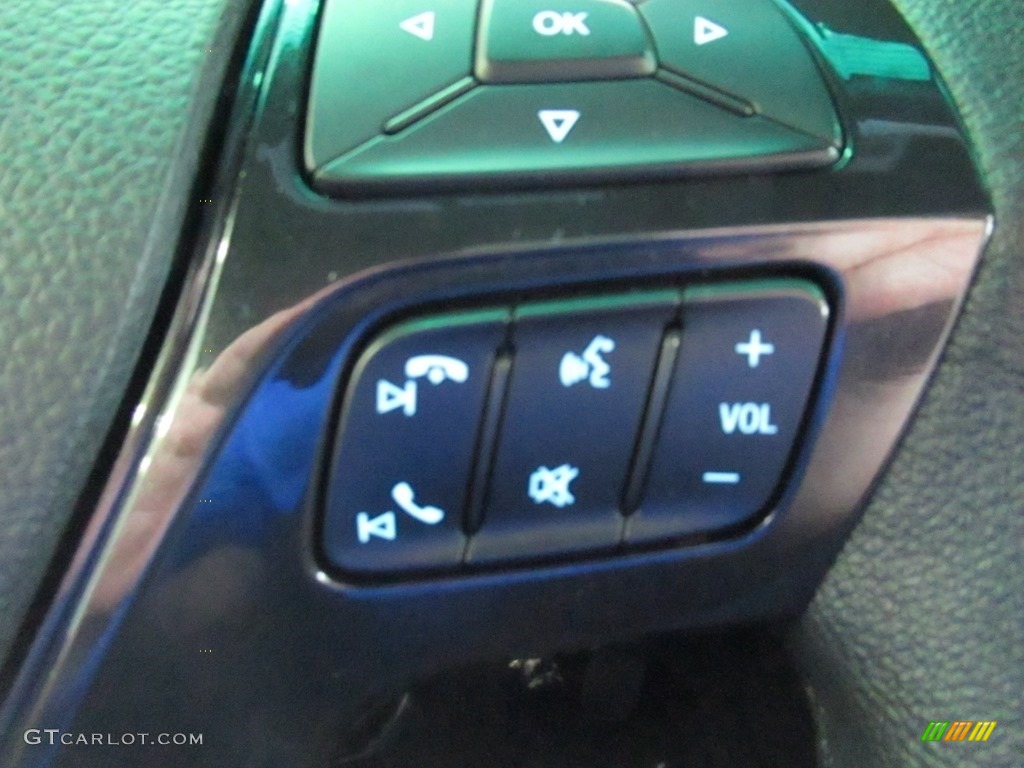 2017 Explorer XLT 4WD - Ingot Silver / Ebony Black photo #33