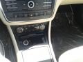 Cirrus White - CLA 250 Photo No. 15