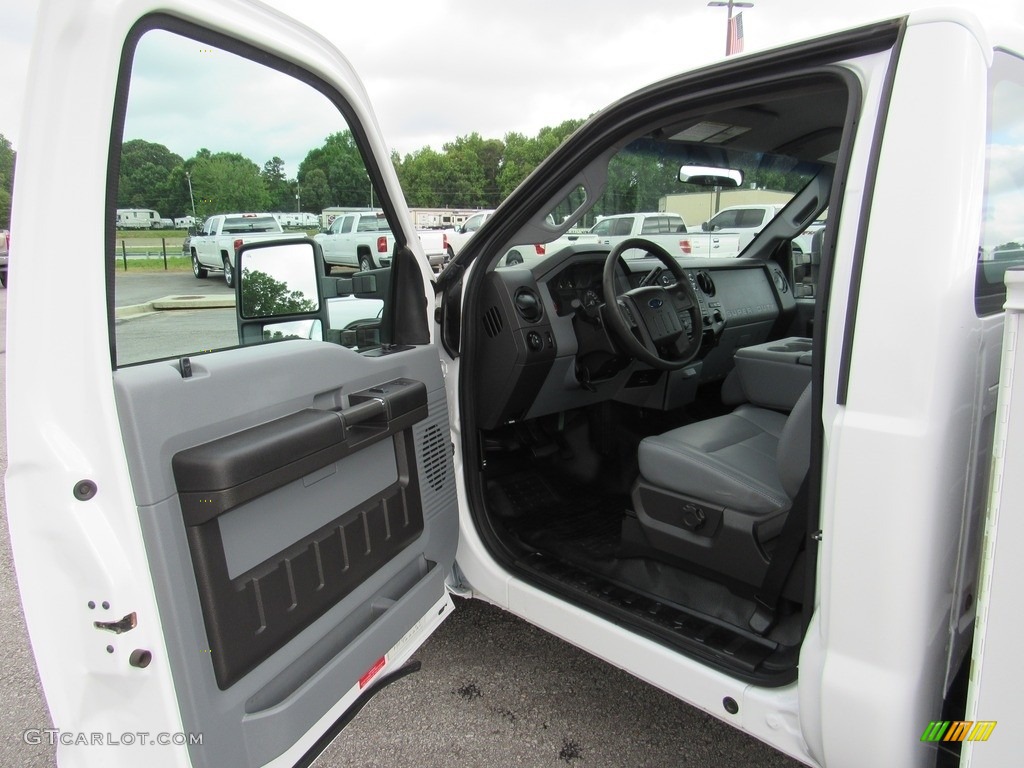 2011 Ford F250 Super Duty XL Regular Cab Chassis Steel Gray Door Panel Photo #138303671