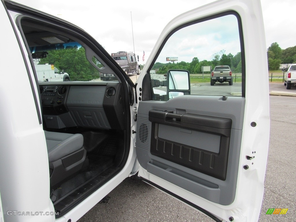 2011 Ford F250 Super Duty XL Regular Cab Chassis Steel Gray Door Panel Photo #138303890