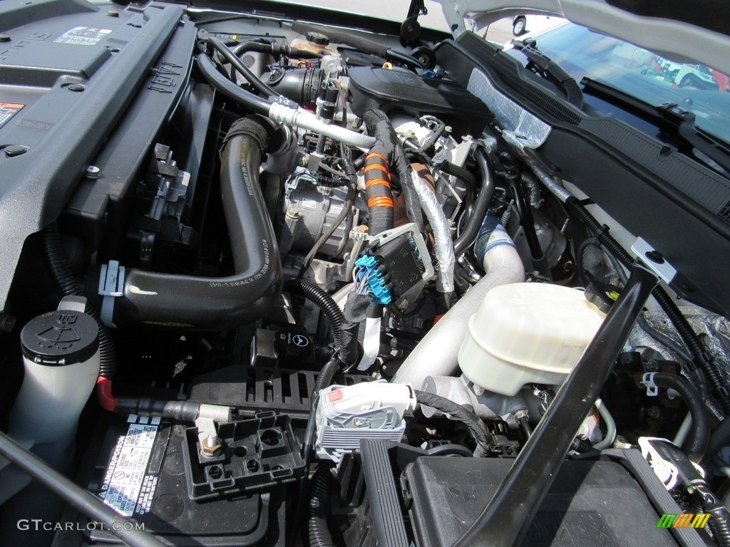 2015 Chevrolet Silverado 3500HD WT Crew Cab Engine Photos