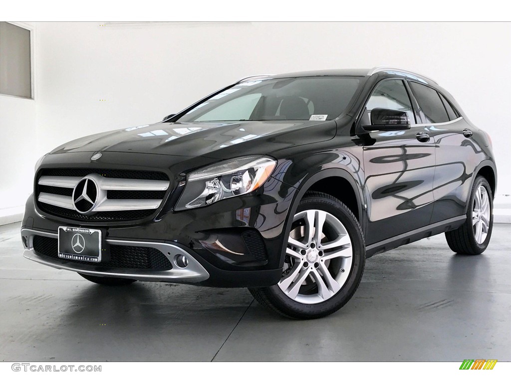 Night Black 2017 Mercedes-Benz GLA 250 4Matic Exterior Photo #138309457
