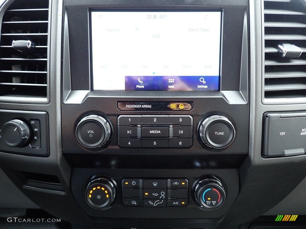 2020 Ford F250 Super Duty XL Crew Cab 4x4 Controls Photo #138309970
