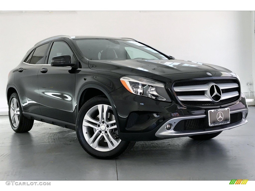Night Black 2017 Mercedes-Benz GLA 250 4Matic Exterior Photo #138310000