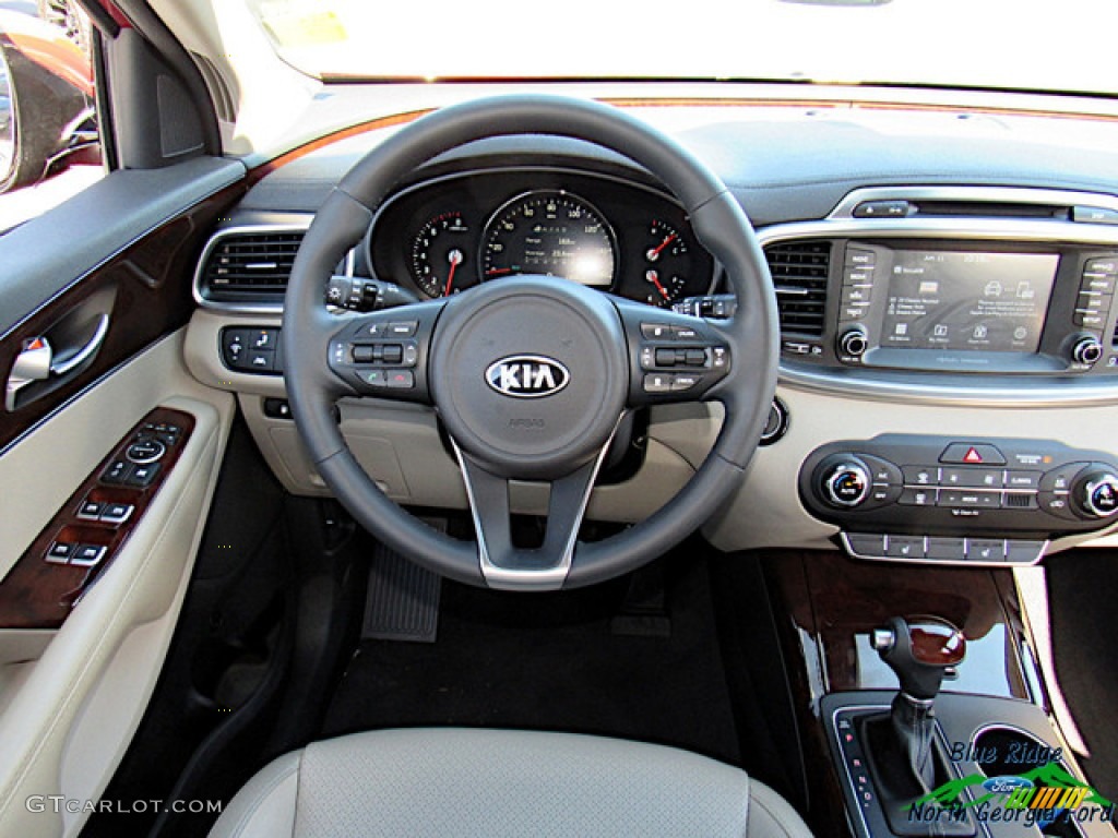 2018 Kia Sorento EX V6 Dashboard Photos