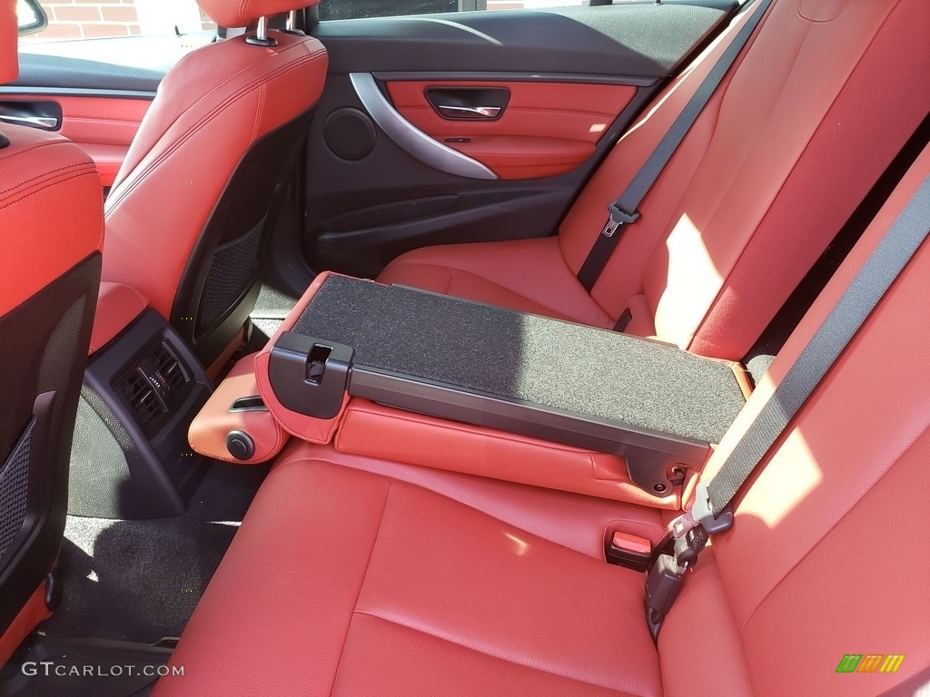 2014 3 Series 328i xDrive Sedan - Black Sapphire Metallic / Coral Red/Black photo #31