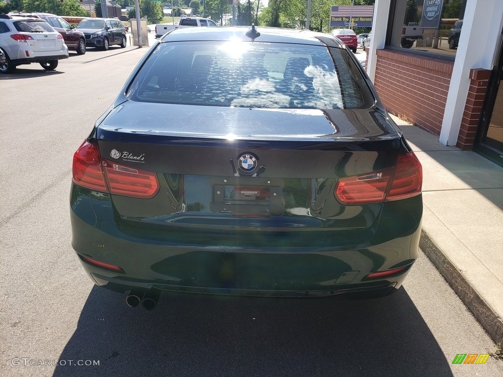 2014 3 Series 328i xDrive Sedan - Black Sapphire Metallic / Coral Red/Black photo #34