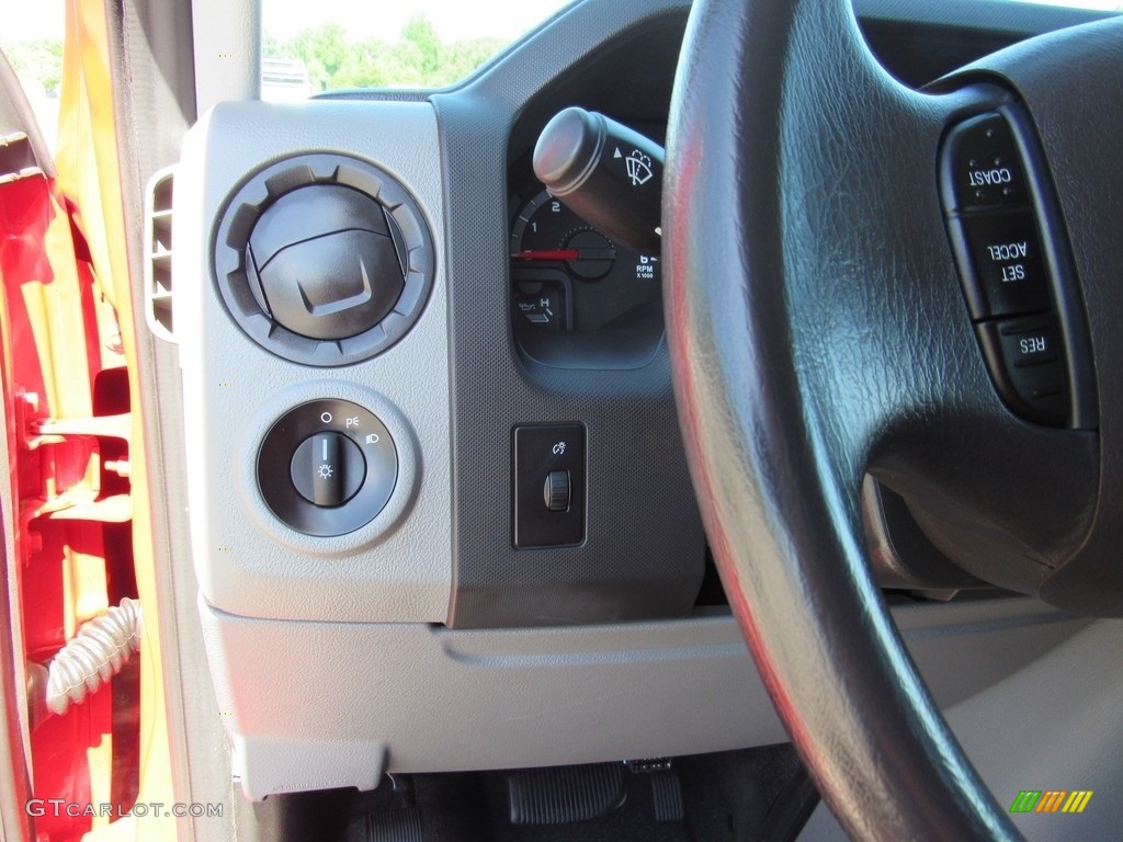 2014 E-Series Van E250 Cargo Van - Vermillion Red / Medium Flint photo #35