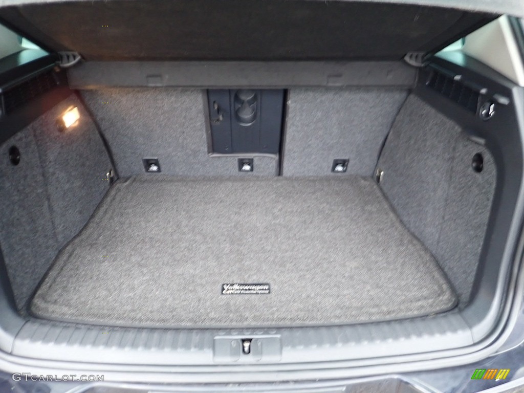 2016 Volkswagen Tiguan SE Trunk Photo #138318154