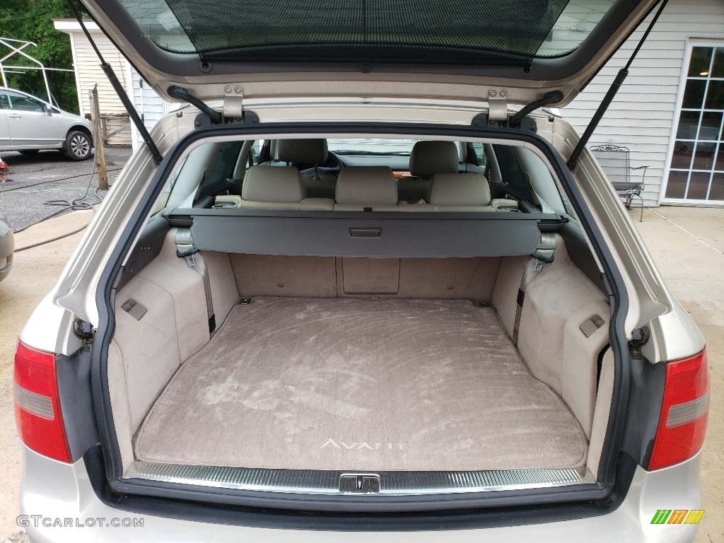 1999 Audi A6 2.8 quattro Avant Trunk Photos
