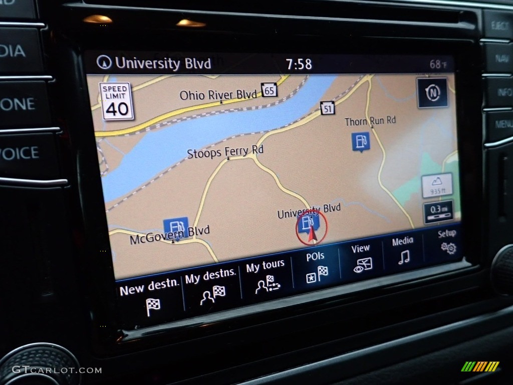 2016 Volkswagen Tiguan SE Navigation Photos