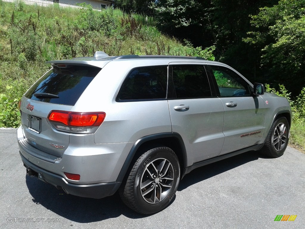 2017 Grand Cherokee Trailhawk 4x4 - Billet Silver Metallic / Black photo #6