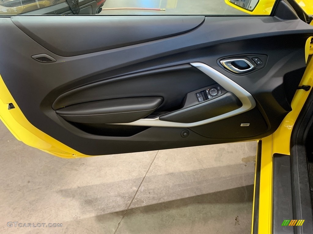 2017 Chevrolet Camaro LT Convertible Jet Black Door Panel Photo #138325524