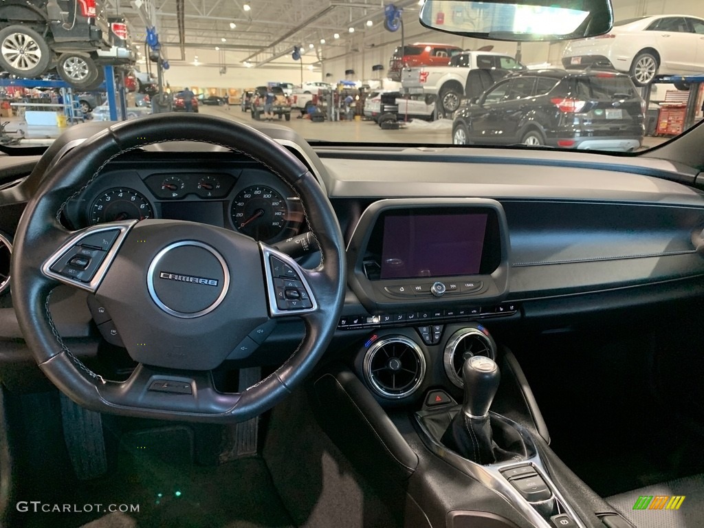 2017 Chevrolet Camaro LT Convertible Jet Black Dashboard Photo #138325587