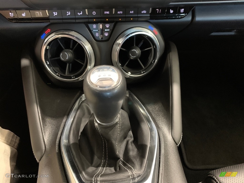 2017 Camaro LT Convertible - Bright Yellow / Jet Black photo #18
