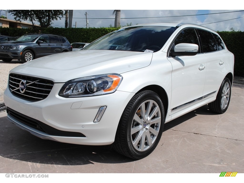 Crystal White Pearl Metallic 2017 Volvo XC60 T5 Inscription Exterior Photo #138325854
