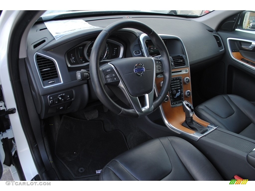 Off Black Interior 2017 Volvo XC60 T5 Inscription Photo #138326010