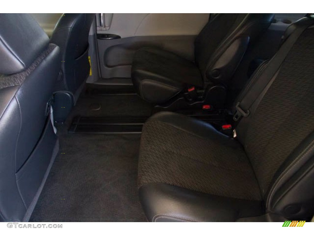 2011 Sienna SE - Black / Dark Charcoal photo #4