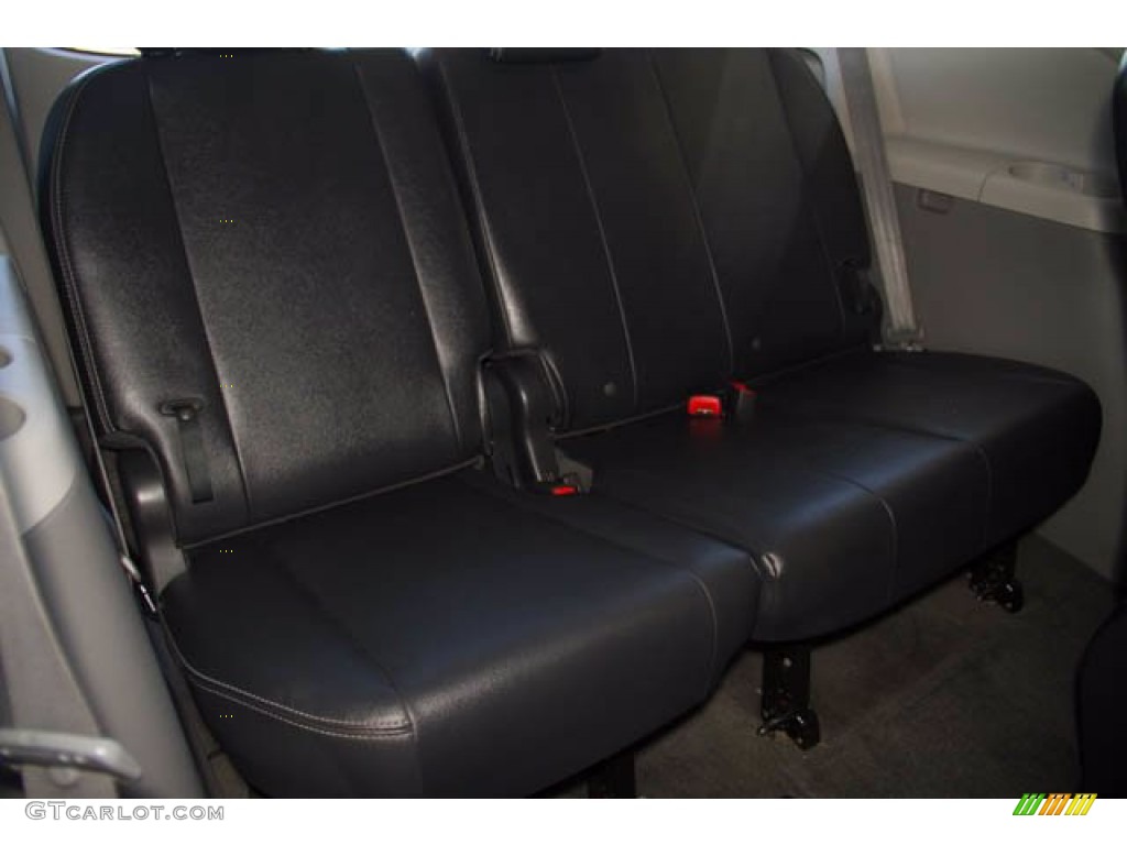 2011 Sienna SE - Black / Dark Charcoal photo #22