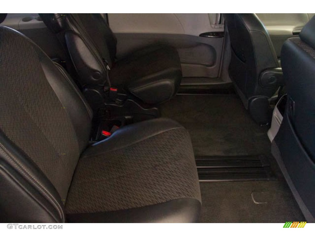 2011 Sienna SE - Black / Dark Charcoal photo #23