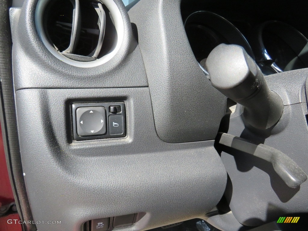 2014 Versa 1.6 SV Sedan - Red Brick / Charcoal photo #9