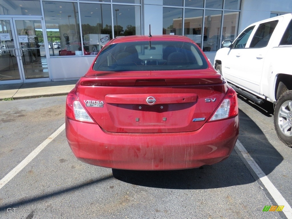 2014 Versa 1.6 SV Sedan - Red Brick / Charcoal photo #15