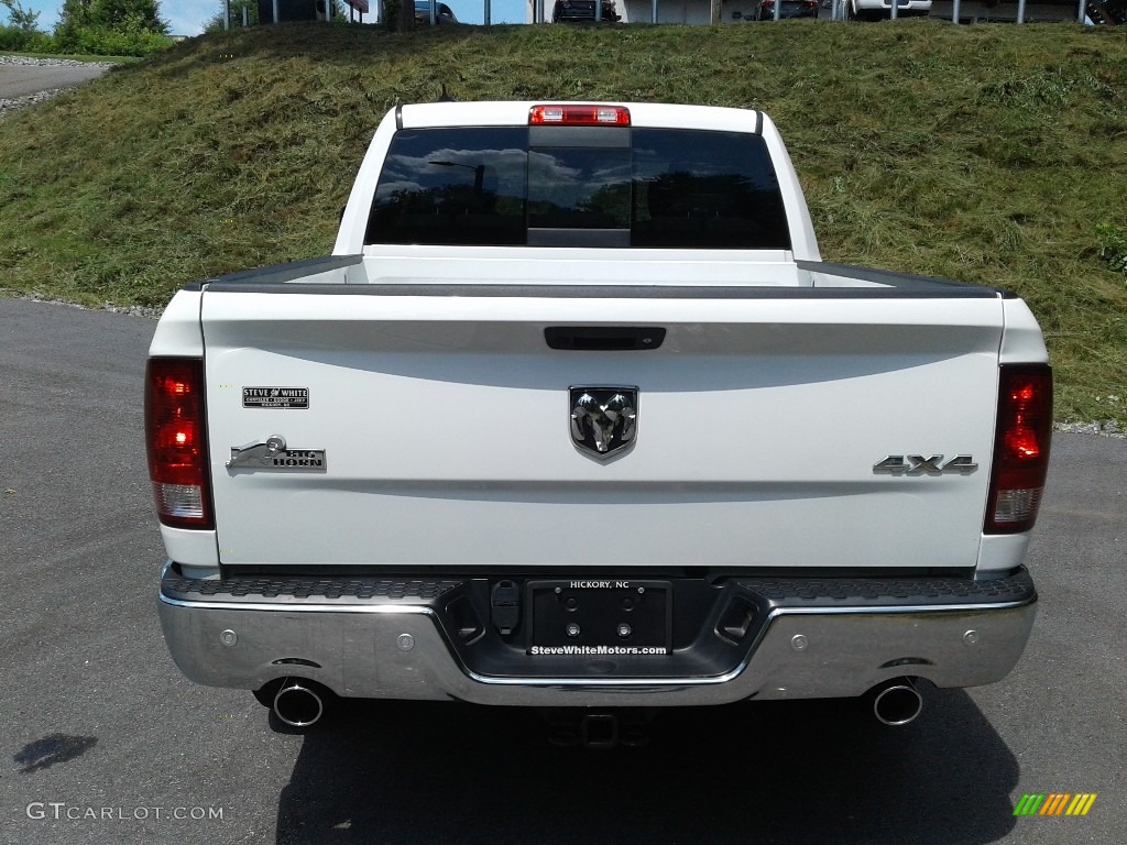 2017 1500 Big Horn Crew Cab 4x4 - Bright White / Black/Diesel Gray photo #7