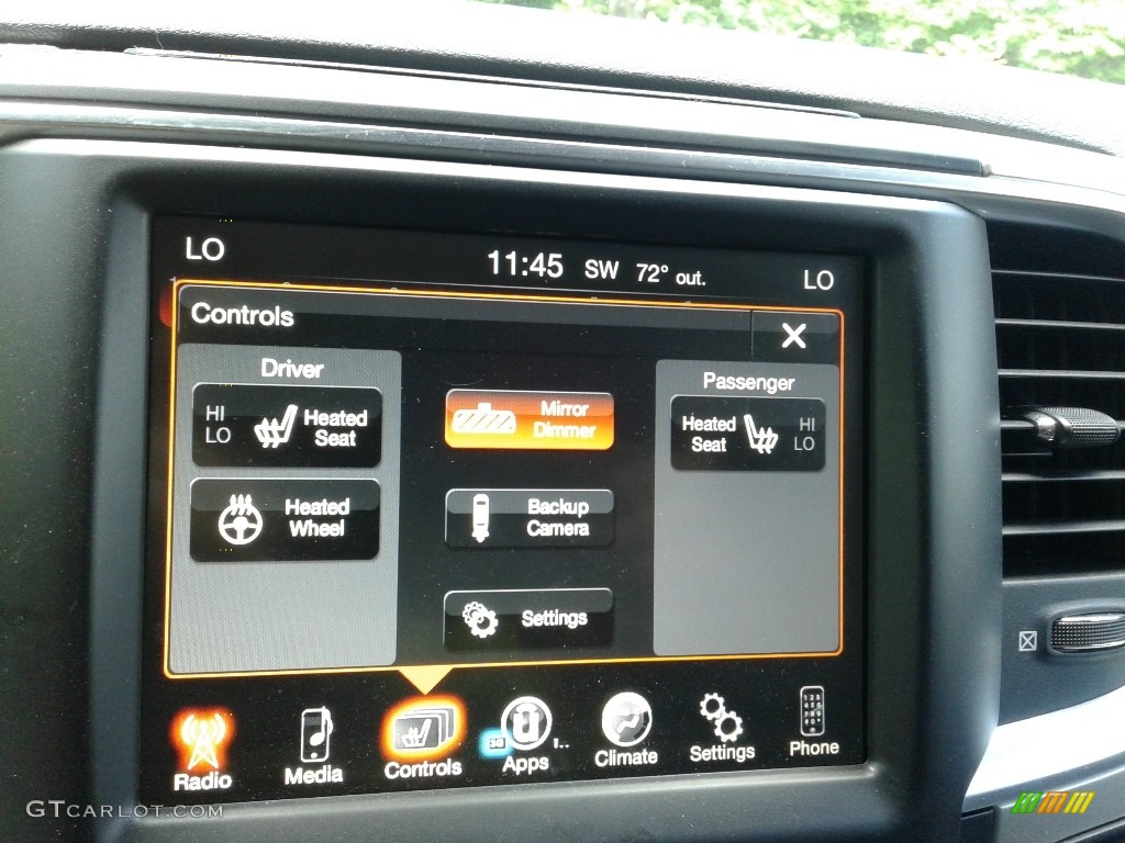 2017 Ram 1500 Big Horn Crew Cab 4x4 Controls Photo #138330215