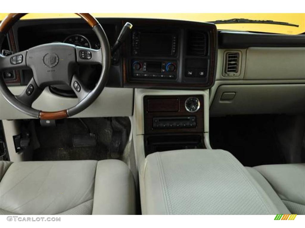 2003 Escalade AWD - Silver Sand / Shale photo #8