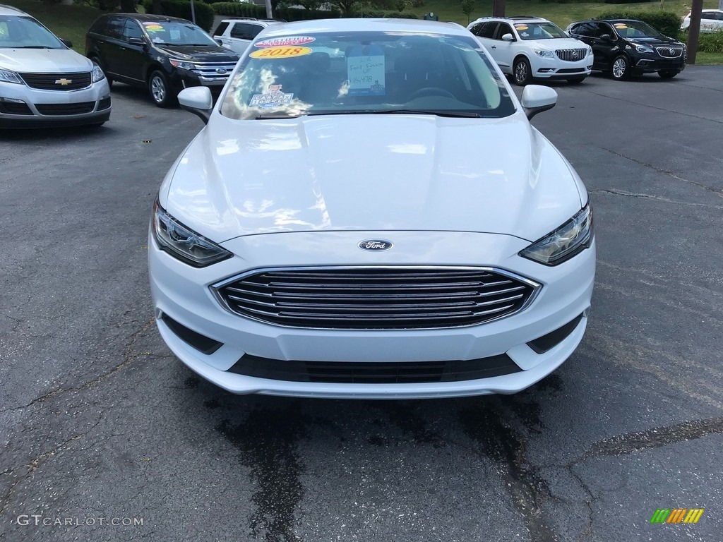 2018 Fusion SE - Oxford White / Ebony photo #3