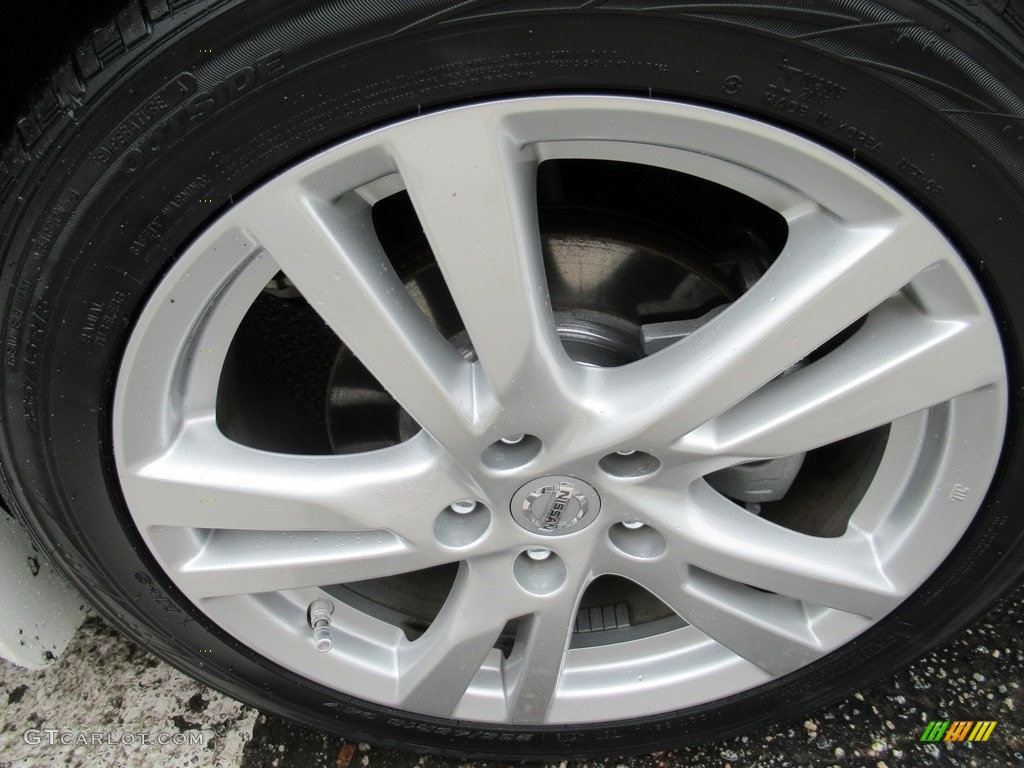 2016 Nissan Altima 3.5 SL Wheel Photos