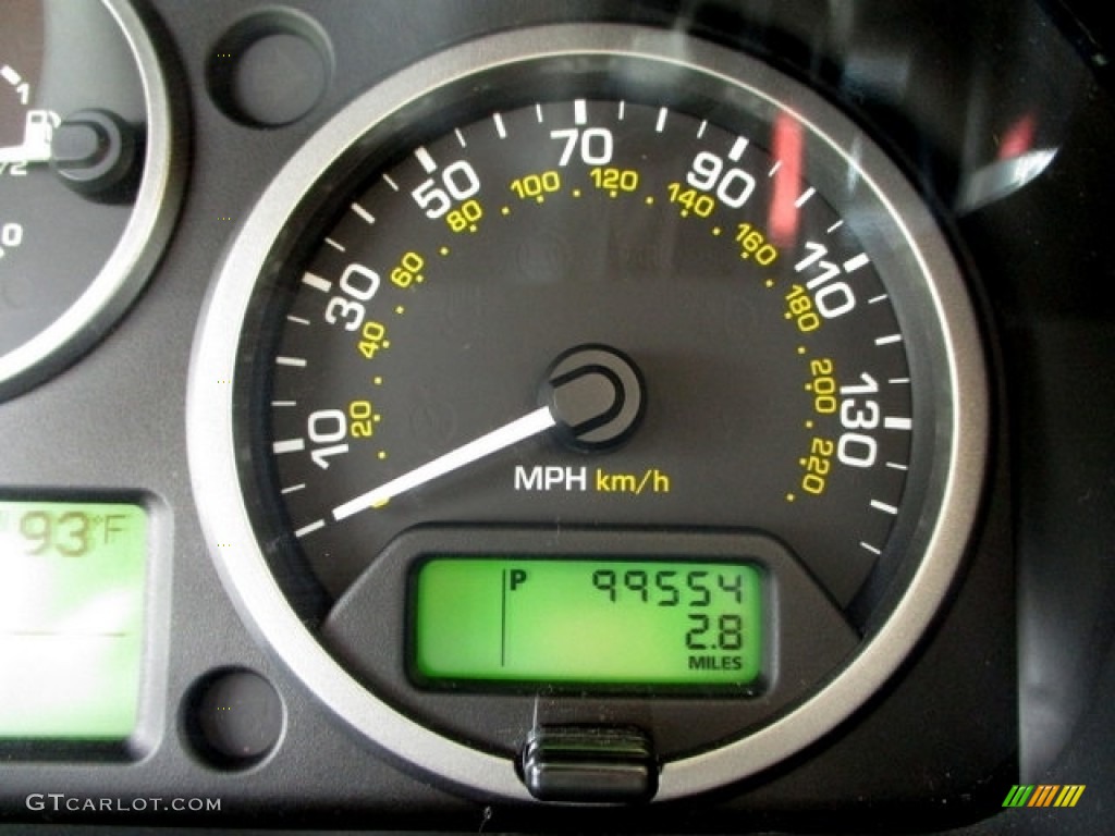 2011 Land Rover LR2 HSE Gauges Photo #138334544